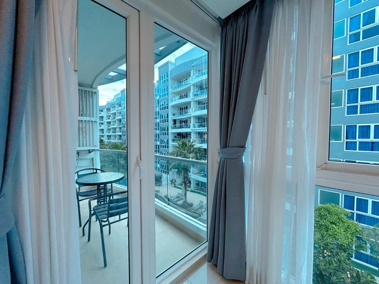 Grand Avenue Residence Condominium Pattaya Bagian luar foto