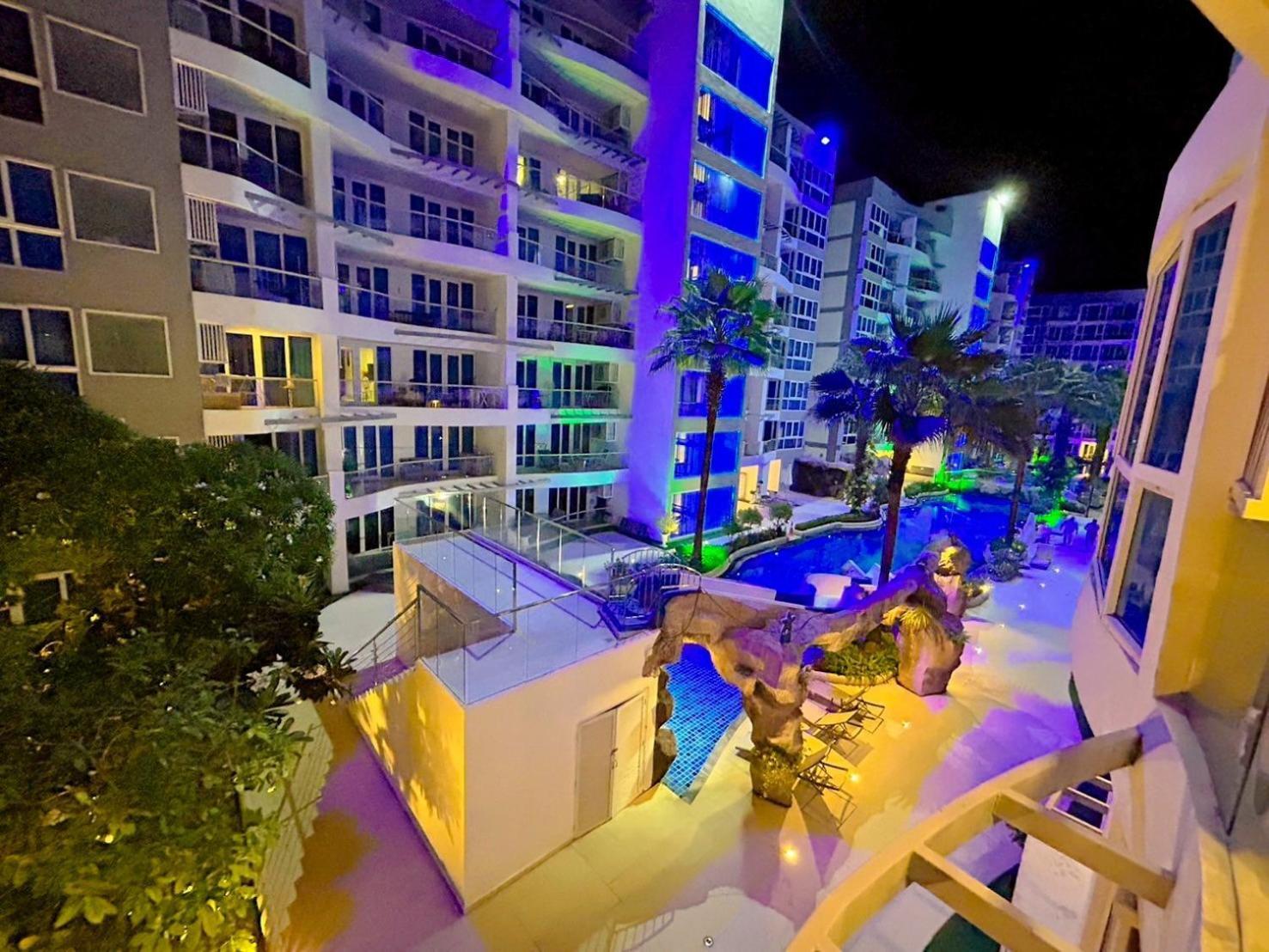 Grand Avenue Residence Condominium Pattaya Bagian luar foto
