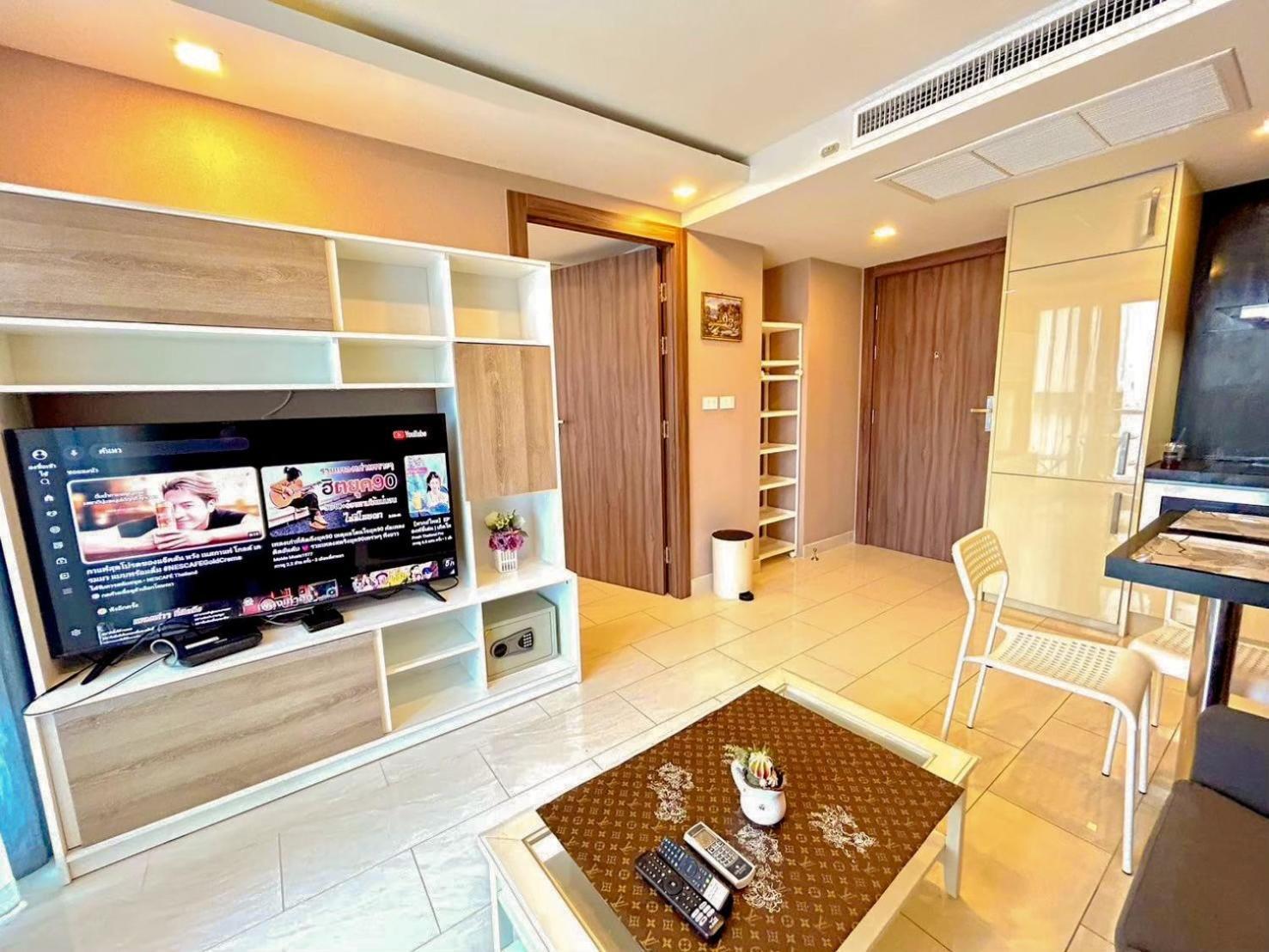 Grand Avenue Residence Condominium Pattaya Bagian luar foto